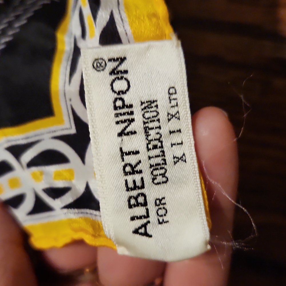 Albert Nipon Scart - image 4